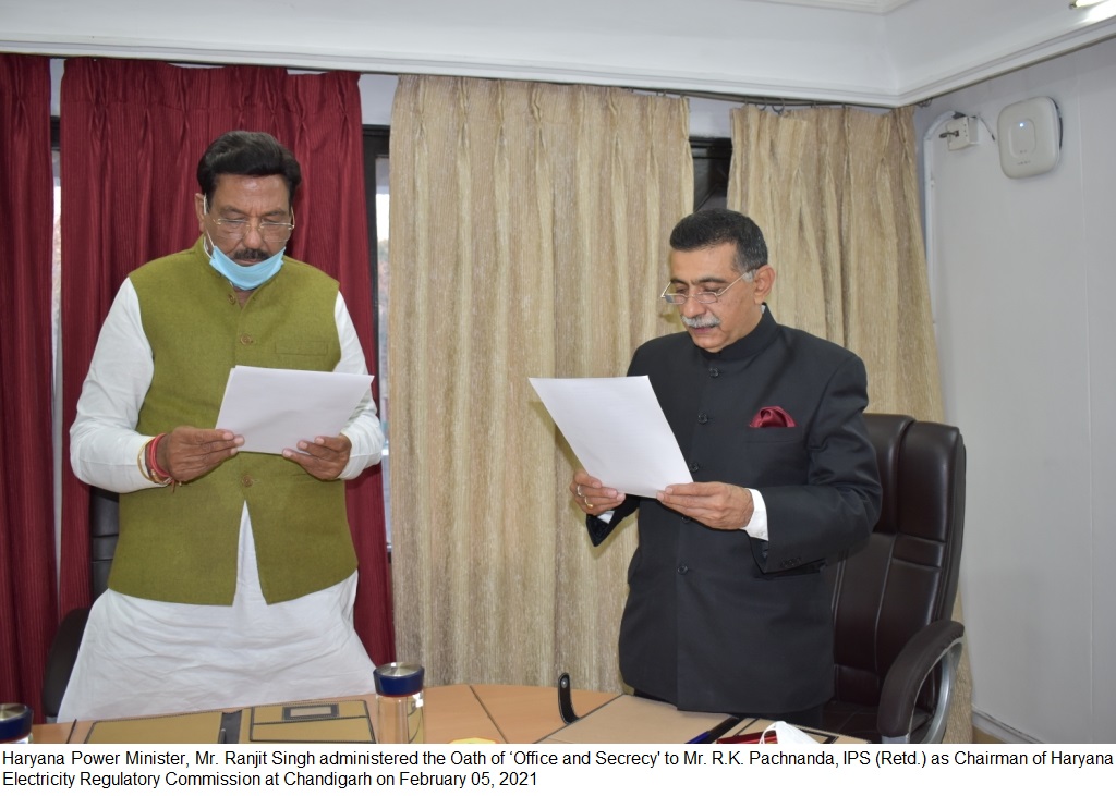 Haryana Power Minister, Mr. Ranjit Singh administered the Oath of ‘Office and Secrecy' to Mr. R.K. Pachnanda, IPS (Retd.) as Chairman of Haryana Electricity Regulatory Commission at Chandigarh on February 05, 2021